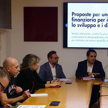 Finanziaria regionale: presentato oggi documento della Cgil che individua 9 assi strategici su cui investire “per costruire il futuro della Sicilia e un nuovo modello di regione”